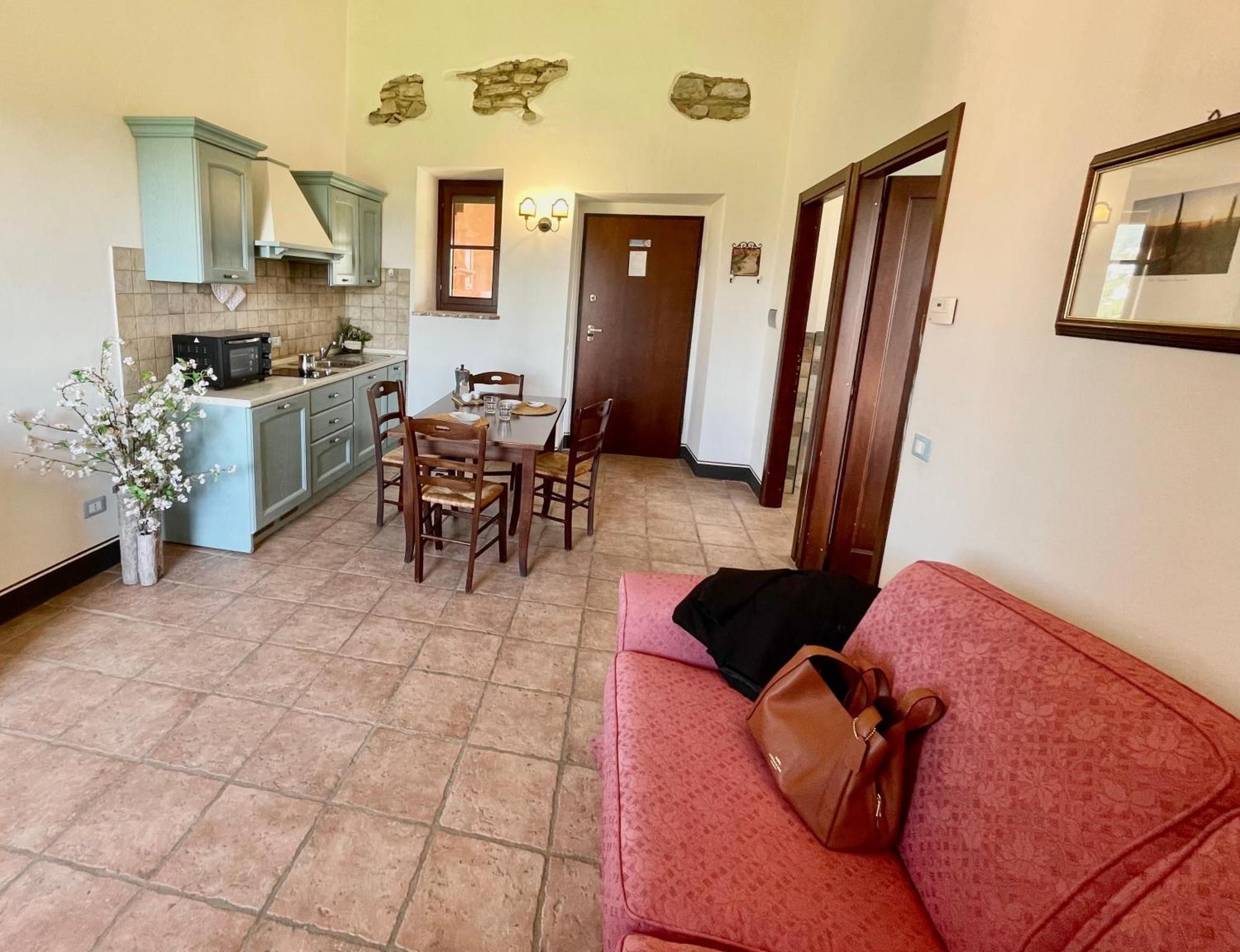 Residence Maria Giulia Корчано Екстериор снимка