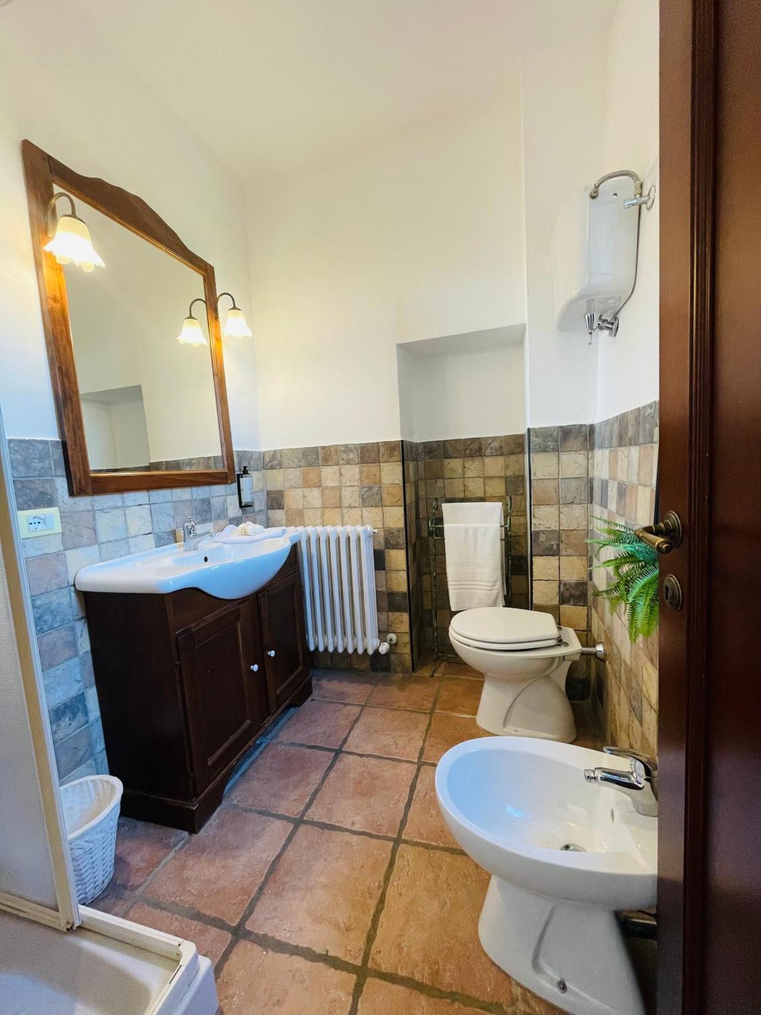 Residence Maria Giulia Корчано Екстериор снимка