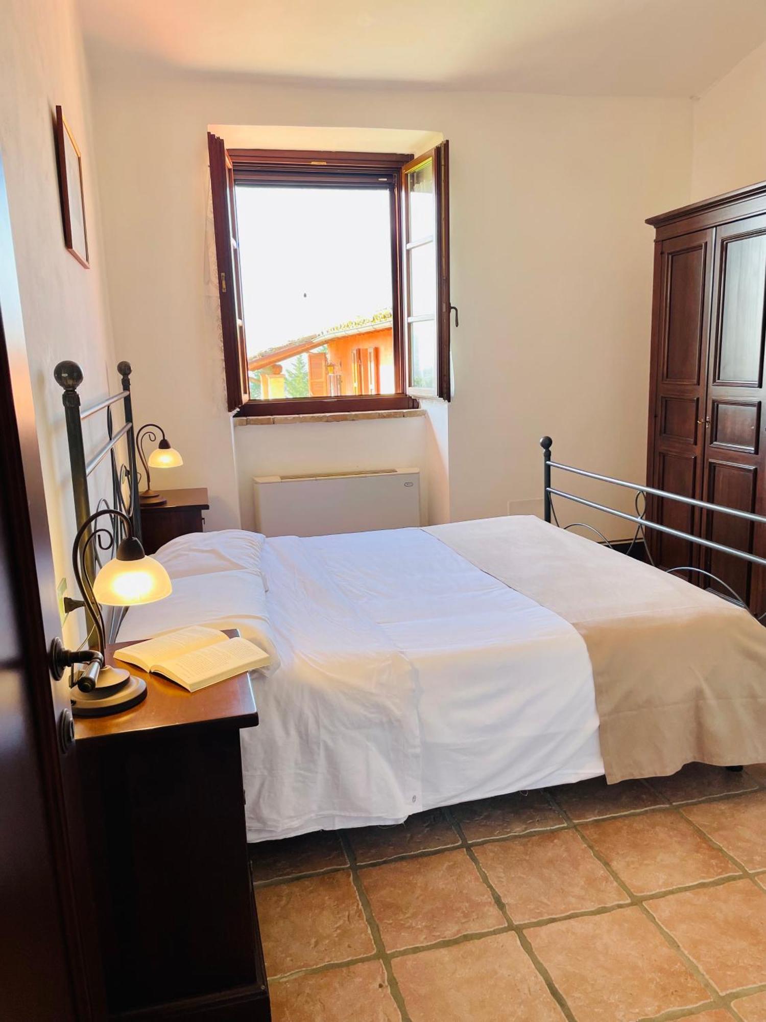 Residence Maria Giulia Корчано Екстериор снимка